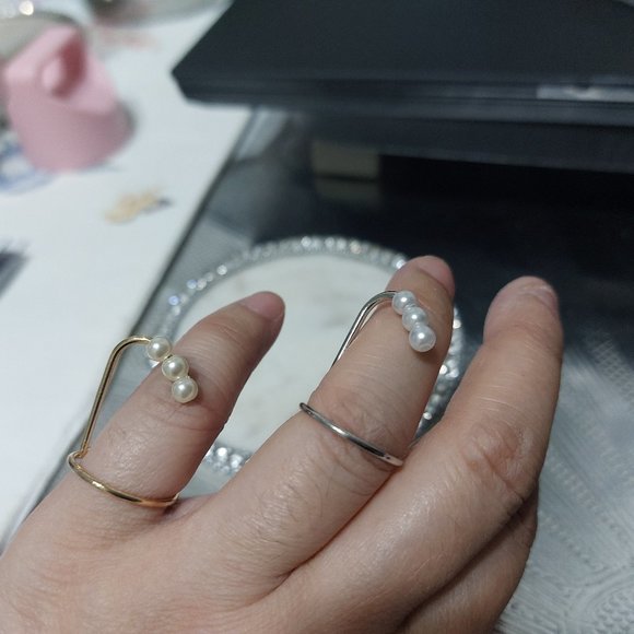 Adjustable Gold & Silver Ring SET With Pearls - Picture 5 of 6